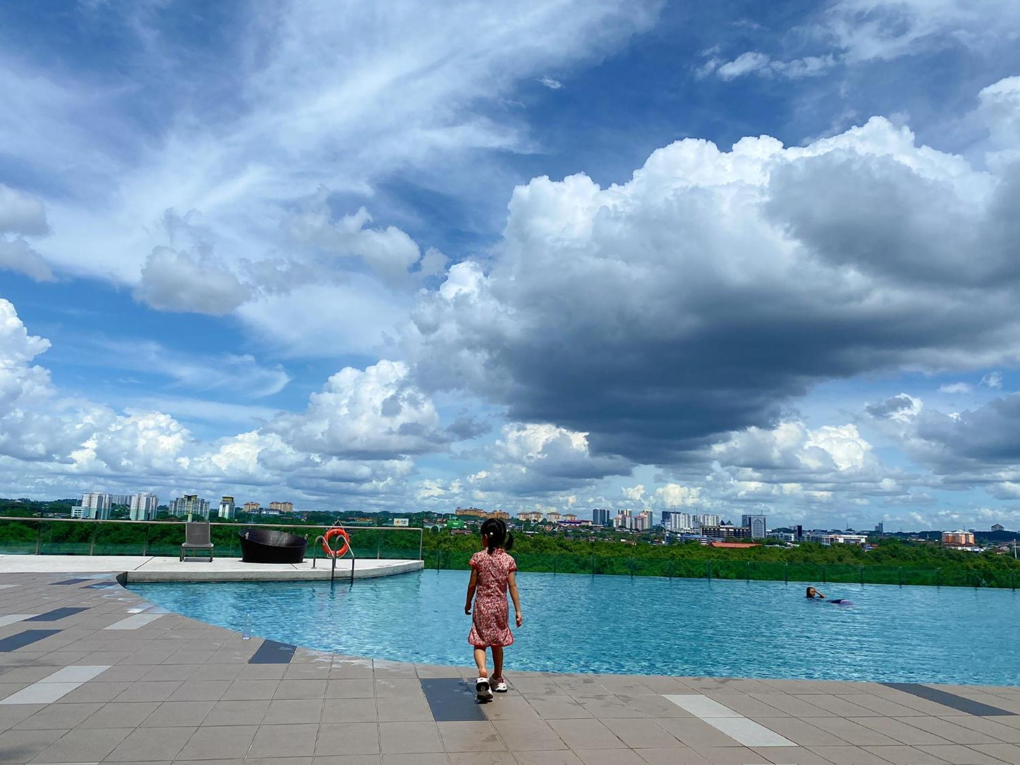 Homenest Jb City Poolview Suite By Cozy Home Johor Bahru Buitenkant foto